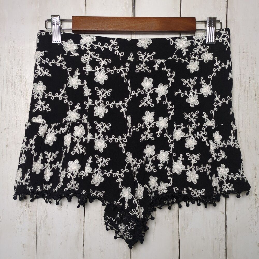 Altar'd State Floral Embroidered Black Rayon Shorts Size M Summer Boho Festival